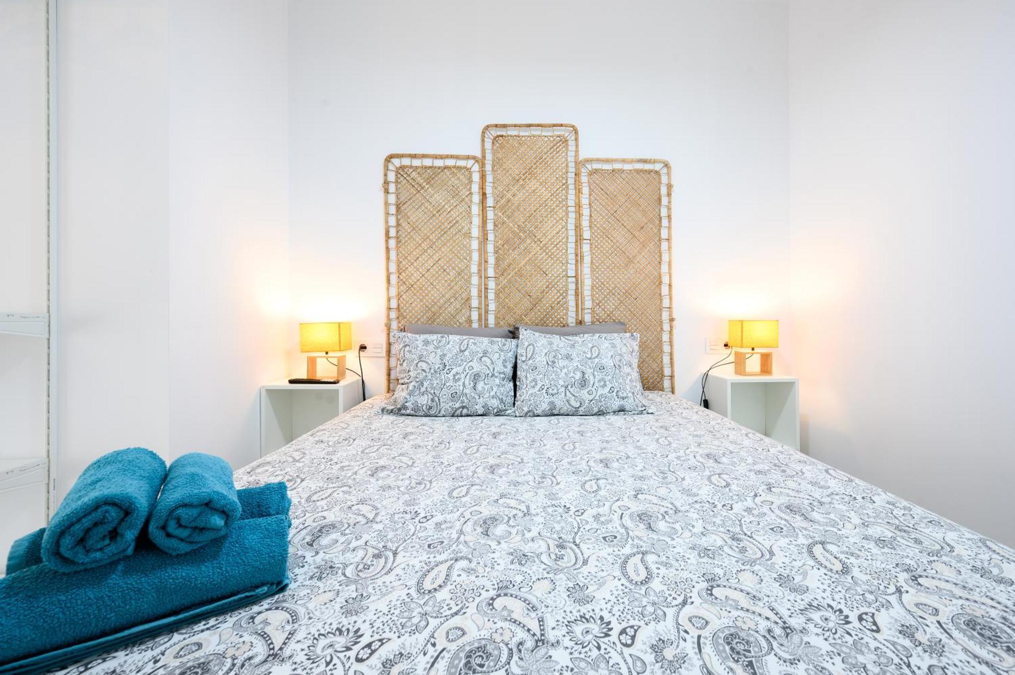 Apartamento Nuevo! En El Centro! 1m Metro, Zambrano Y Con Parking Málaga