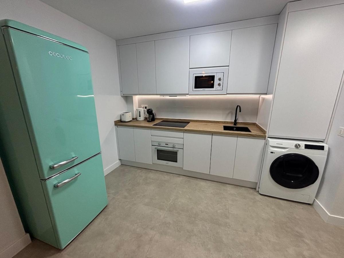 Nuevo! En El Centro! 1m Metro, Zambrano Y Con Parking Apartment Málaga