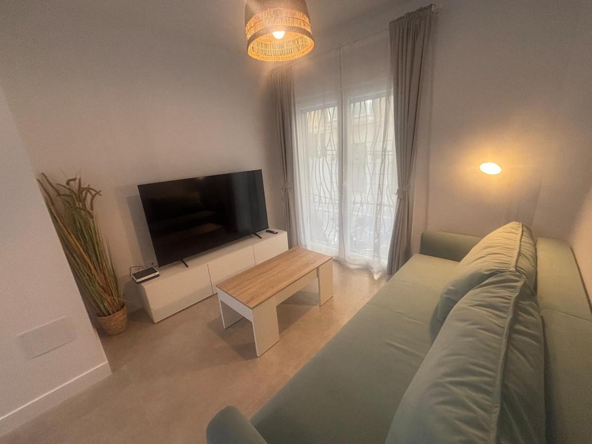 Nuevo! En El Centro! 1m Metro, Zambrano Y Con Parking Apartment Málaga