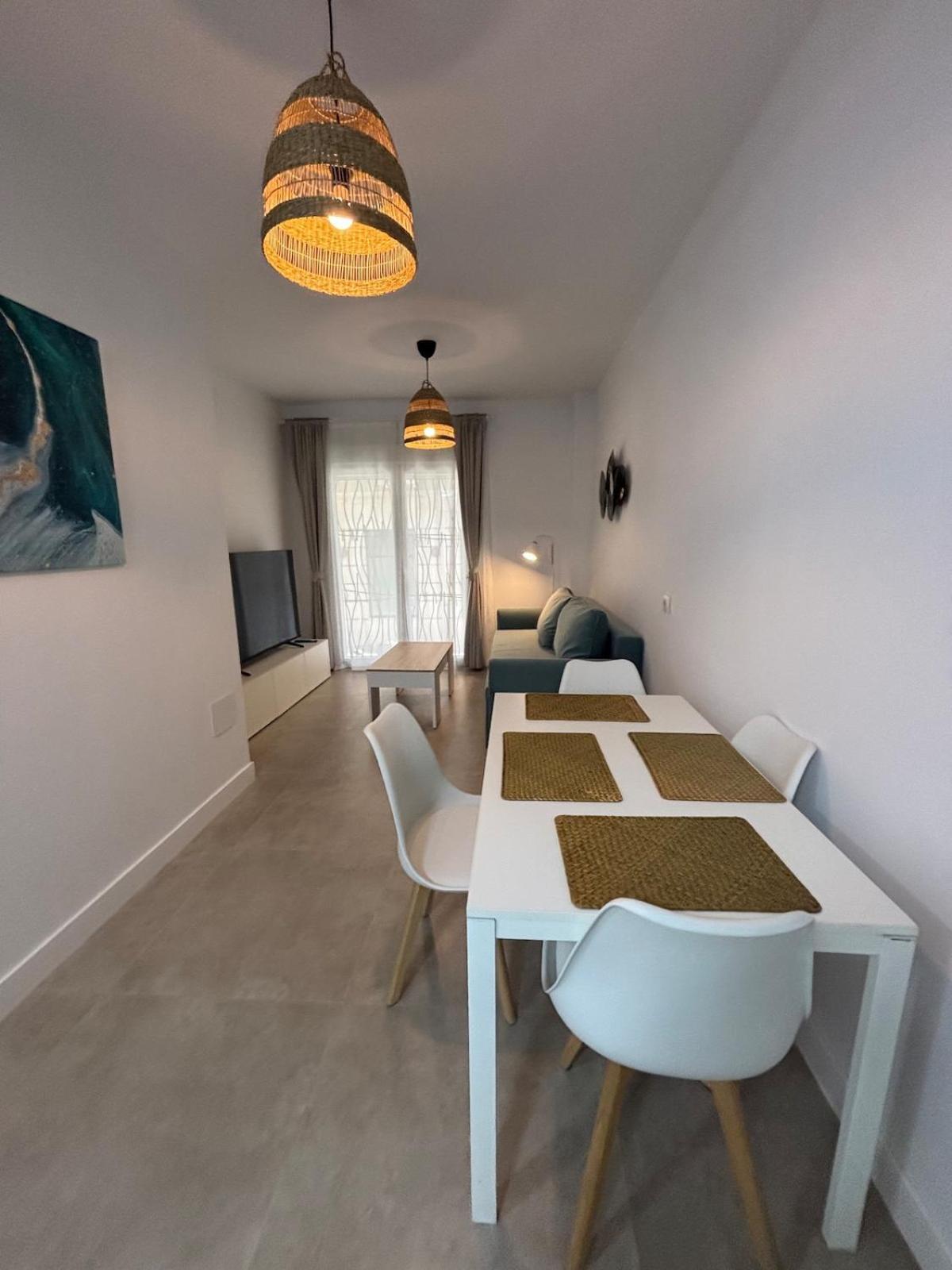 Apartment Nuevo! En El Centro! 1m Metro, Zambrano Y Con Parking Málaga