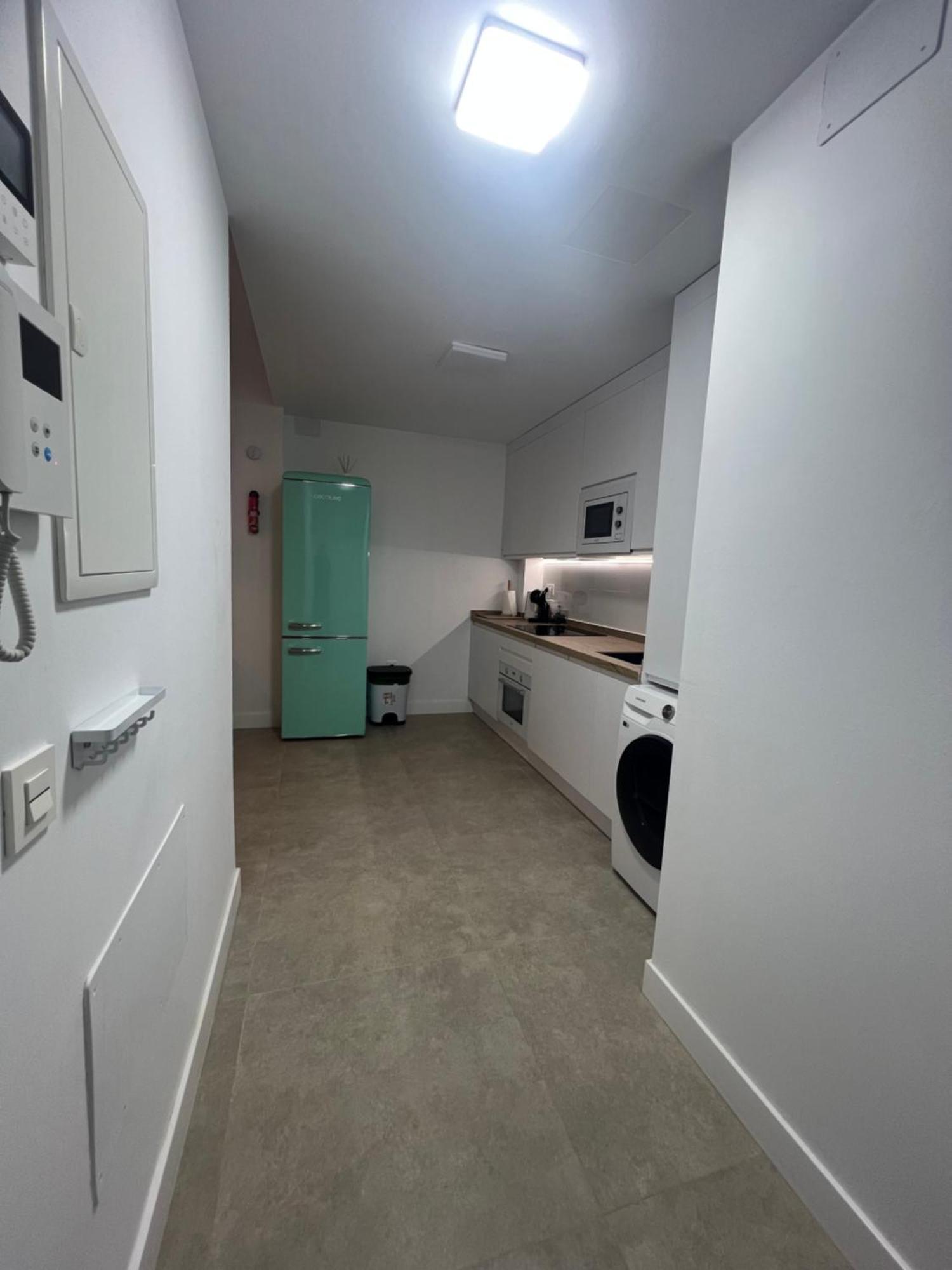 Nuevo! En El Centro! 1m Metro, Zambrano Y Con Parking Apartment Málaga